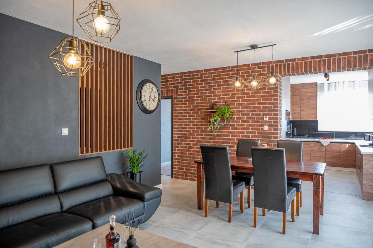 בויניצה Apartmany Pod Zamkom מראה חיצוני תמונה